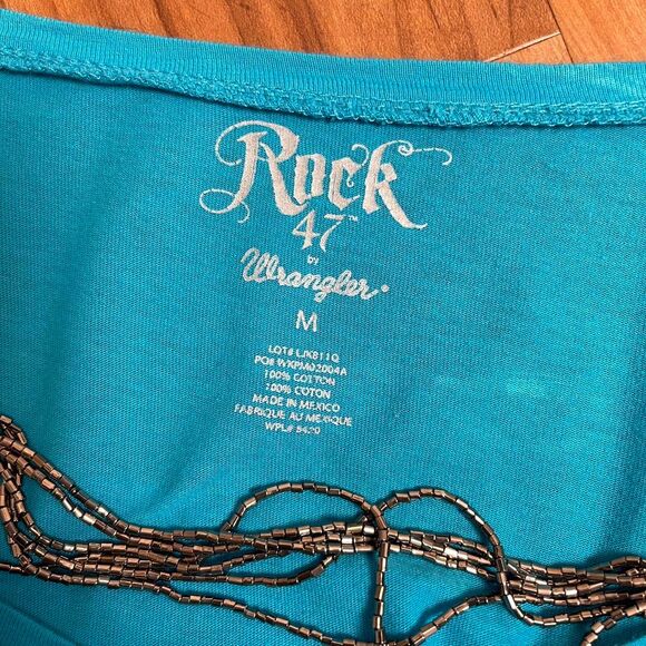 Rock 47 by Wrangler Teal Top w/ Layered Metallic Necklace Detail Glam Y2K Size M - Picture 6 of 6
